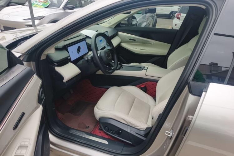 Used Lynk & Co 08 EM-P 2023 245km Ultra-Long Range Halo Driver Seat