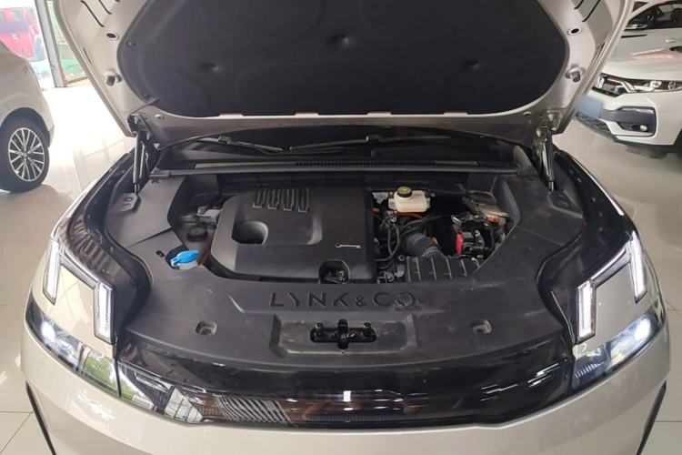Used Lynk & Co 08 EM-P 2023 245km Ultra-Long Range Halo Engine Bay