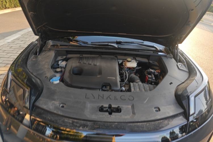 Used Lynk & Co 08 EM-P 2023 120km Long-Range Halo Engine Bay
