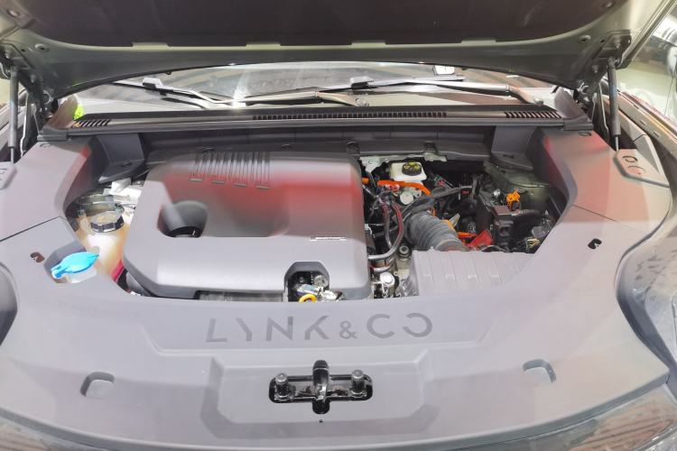 Used Lynk & Co 08 EM-P 2023 220km All-Wheel-Drive Performance Halo Engine Bay