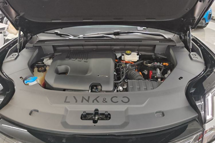 Used Lynk & Co 08 EM-P 2023 120km Long-Range Halo Engine Bay