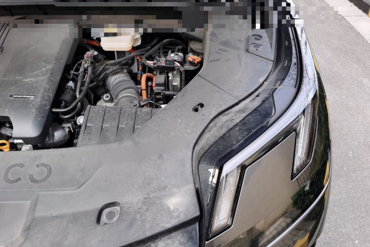 Used Lynk & Co 08 EM-P 2023 120km Long-Range Halo Engine Bay Left