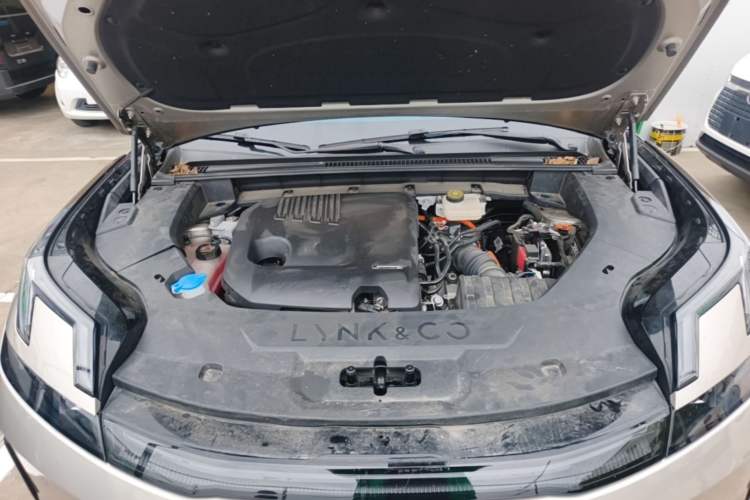 Used Lynk & Co 08 EM-P 2023 245km Ultra-Long Range Halo Engine Bay