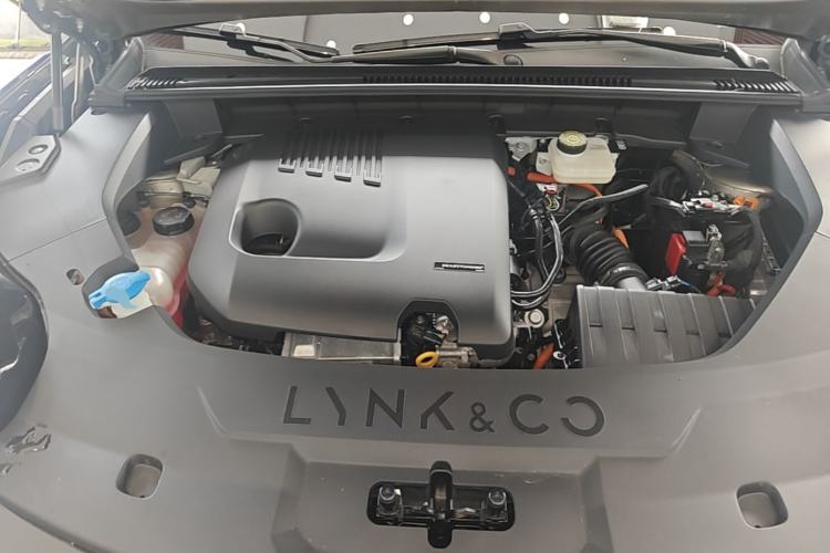 Used Lynk & Co 08 EM-P 2023 120km Long-Range Halo Engine Bay