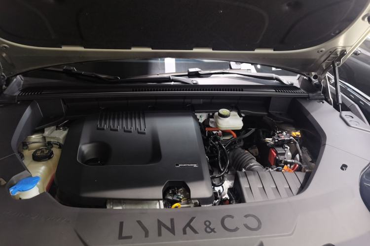 Used Lynk & Co 08 EM-P 2023 245km Ultra-Long Range Halo Engine Bay