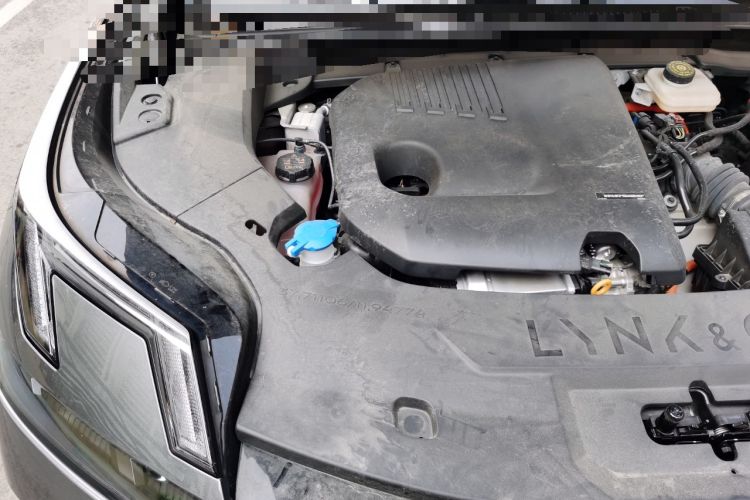 Used Lynk & Co 08 EM-P 2023 120km Long-Range Halo Engine Bay Right