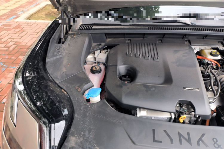 Used Lynk & Co 08 EM-P 2023 220km All-Wheel-Drive Performance Halo Engine Bay Right