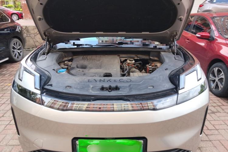 Used Lynk & Co 08 EM-P 2023 220km All-Wheel-Drive Performance Halo Engine Bay