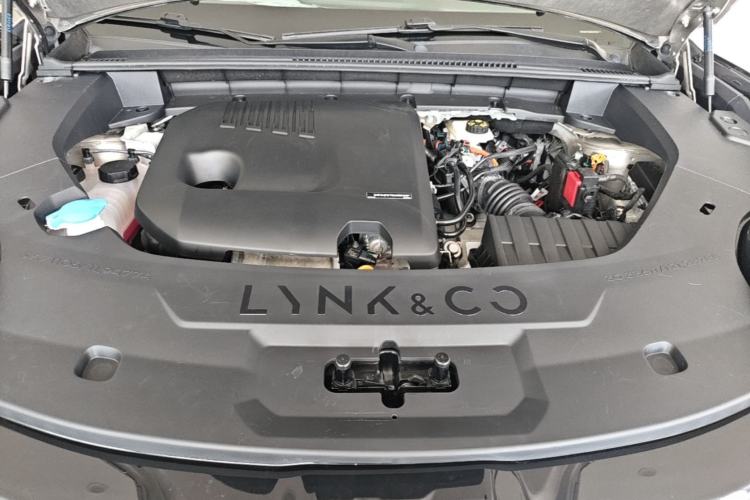 Used Lynk & Co 08 EM-P 2023 220km All-Wheel-Drive Performance Halo Engine Bay
