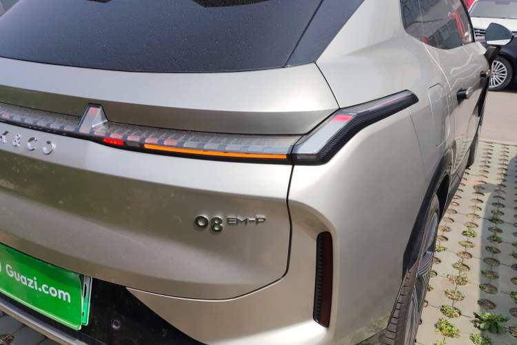 Used Lynk & Co 08 EM-P 2023 245km Ultra-Long Range Halo Exterior 3