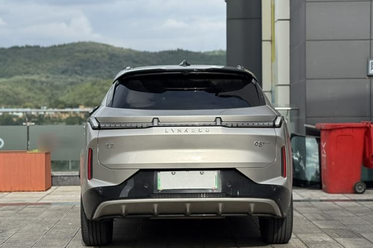 Used Lynk & Co 08 EM-P 2023 120km Long-Range Halo Exterior 4
