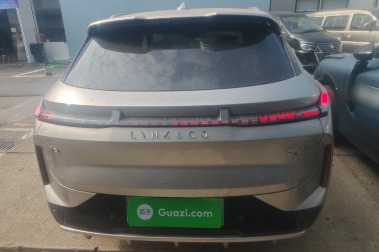 Used Lynk & Co 08 EM-P 2023 120km Long-Range Halo Exterior 4
