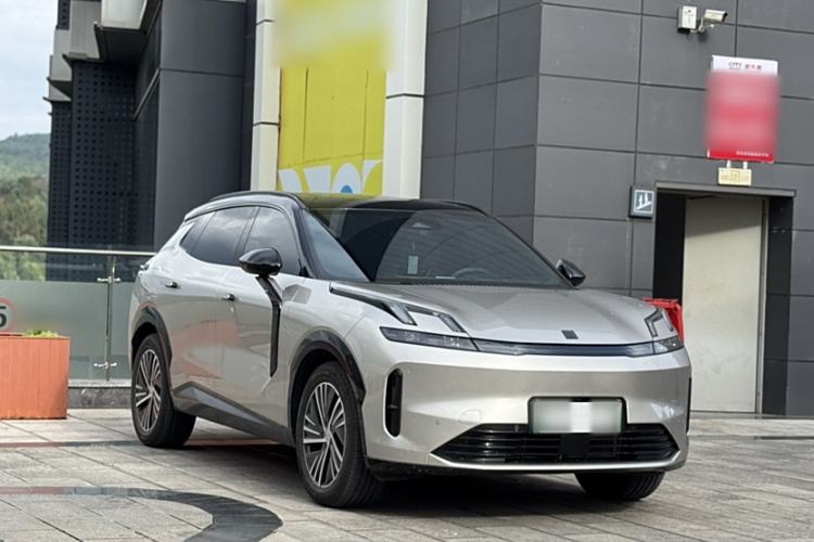 Used Lynk & Co 08 EM-P 2023 120km Long-Range Halo Exterior 5