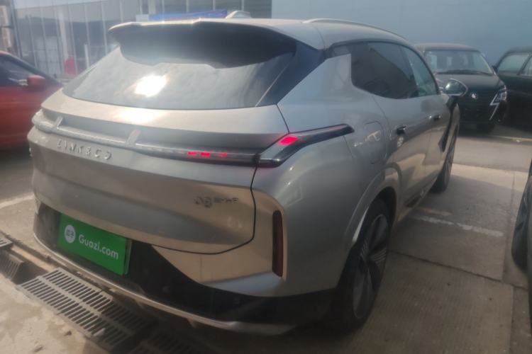 Used Lynk & Co 08 EM-P 2023 120km Long-Range Halo Exterior 5