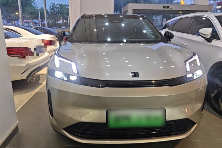 Used Lynk & Co 08 EM-P 2023 120km Long-Range Halo Front