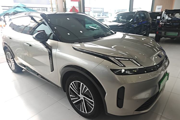 Used Lynk & Co 08 EM-P 2023 120km Long-Range Halo Front Right 45 Deg