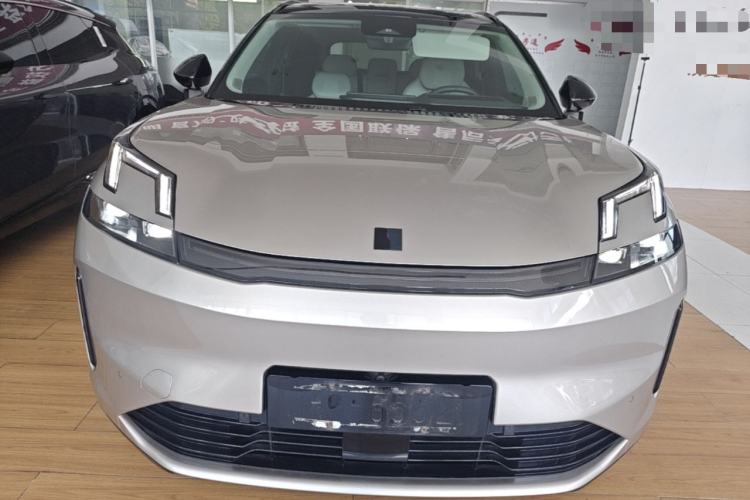 Used Lynk & Co 08 EM-P 2023 220km All-Wheel-Drive Performance Halo Front