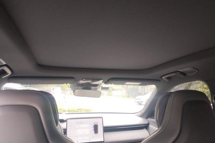 Used Lynk & Co 08 EM-P 2023 120km Long-Range Halo Headliner