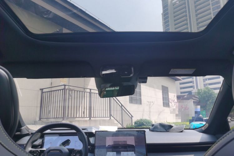 Used Lynk & Co 08 EM-P 2023 120km Long-Range Halo Headliner