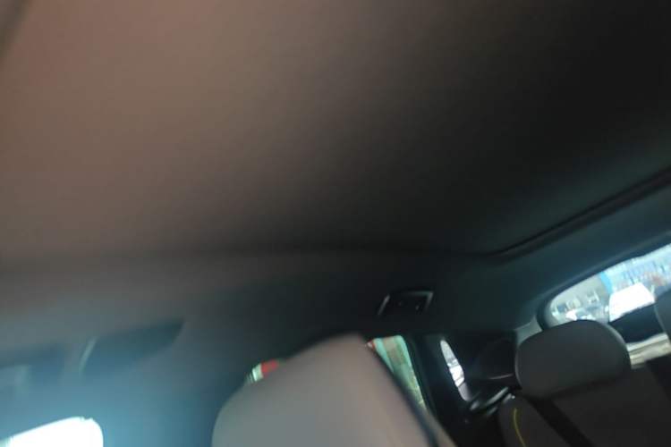 Used Lynk & Co 08 EM-P 2023 120km Long-Range Halo Headliner