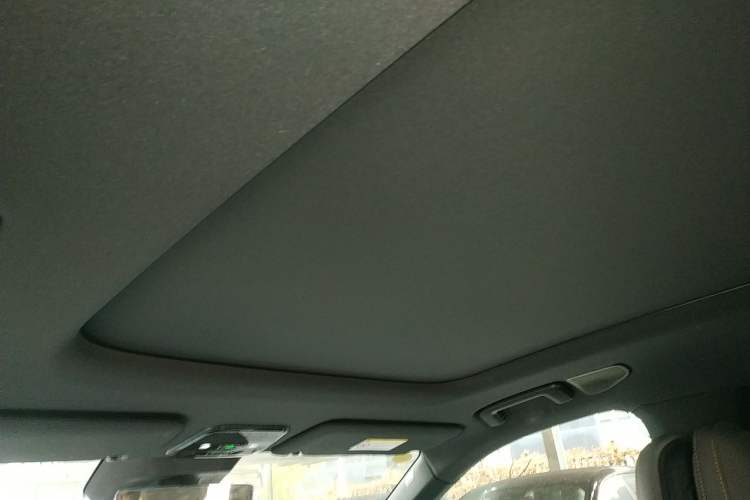 Used Lynk & Co 08 EM-P 2023 120km Long-Range Halo Headliner