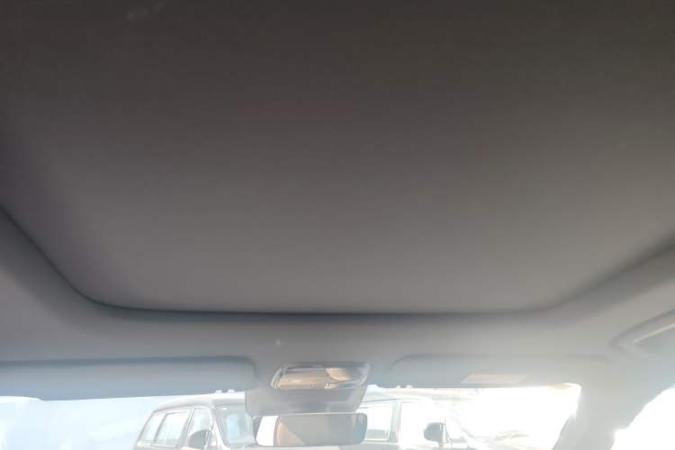 Used Lynk & Co 08 EM-P 2023 120km Long-Range Halo Headliner