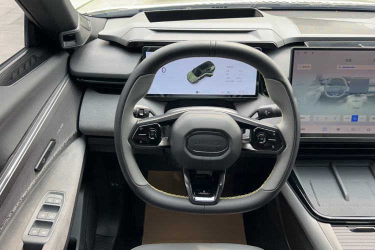 Used Lynk & Co 08 EM-P 2023 220km All-Wheel-Drive Performance Halo Interior 3