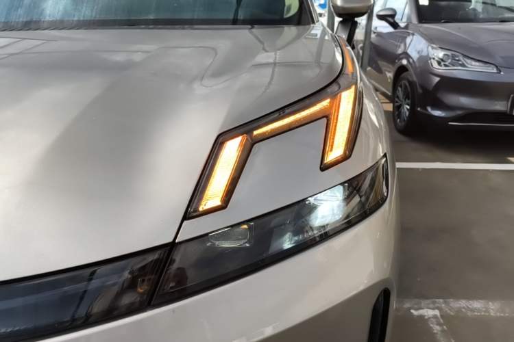 Used Lynk & Co 08 EM-P 2023 245km Ultra-Long Range Halo Left Front Headlight