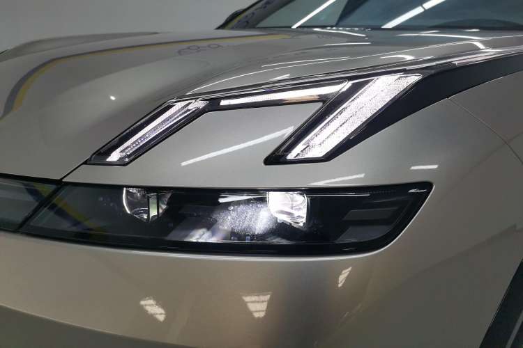 Used Lynk & Co 08 EM-P 2023 220km All-Wheel-Drive Performance Halo Left Front Headlight