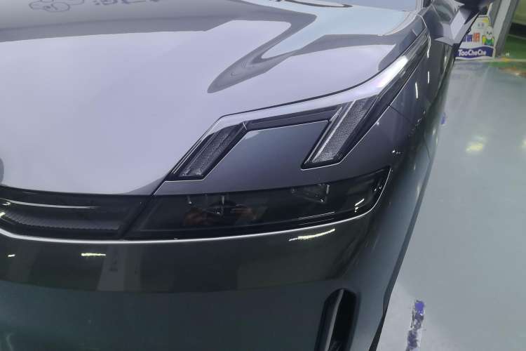 Used Lynk & Co 08 EM-P 2023 220km All-Wheel-Drive Performance Halo Left Front Headlight