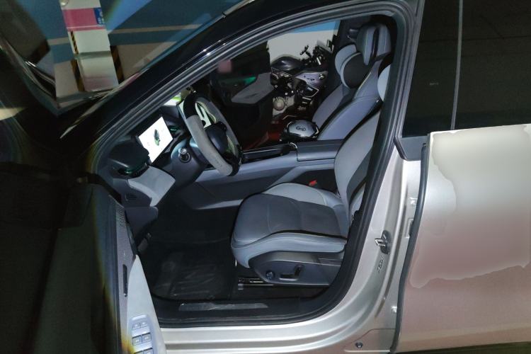 Used Lynk & Co 08 EM-P 2023 120km Long-Range Pro Left Front Seat