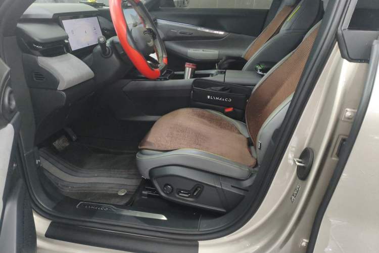 Used Lynk & Co 08 EM-P 2023 120km Long-Range Pro Left Front Seat