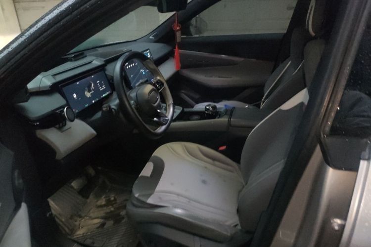 Used Lynk & Co 08 EM-P 2023 120km Long-Range Halo Left Front Seat