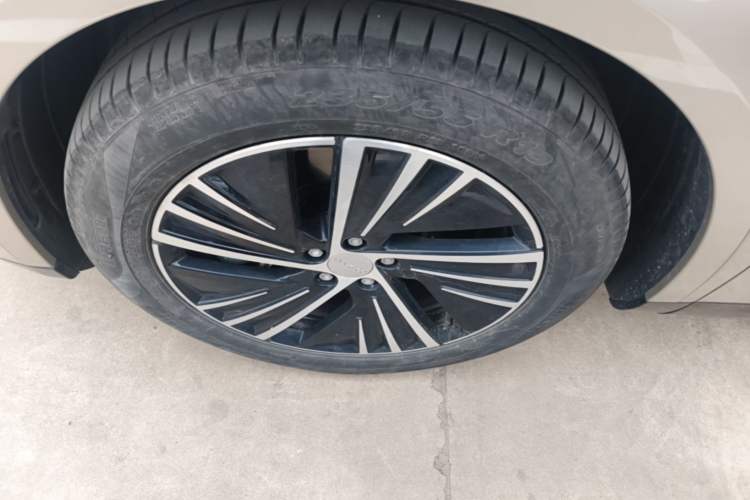 Used Lynk & Co 08 EM-P 2023 245km Ultra-Long Range Halo Left Front Wheel Hub