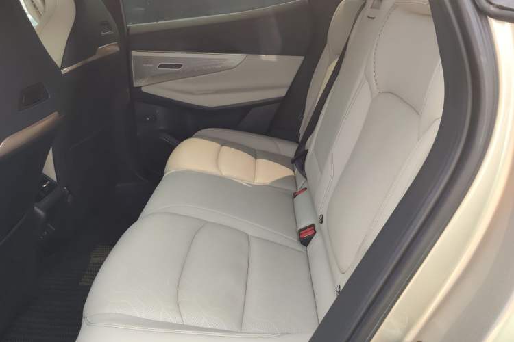 Used Lynk & Co 08 EM-P 2023 245km Ultra-Long Range Halo Left Rear Seat