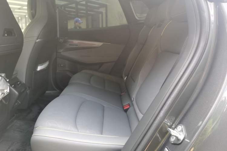 Used Lynk & Co 08 EM-P 2023 120km Long-Range Halo Left Rear Seat