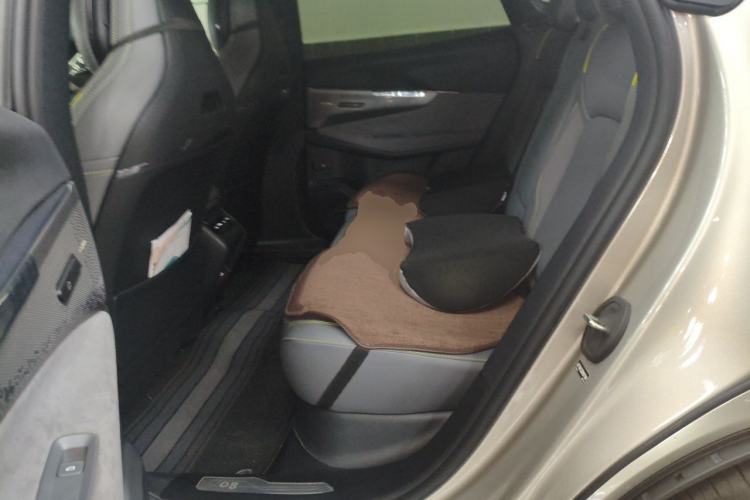 Used Lynk & Co 08 EM-P 2023 120km Long-Range Pro Left Rear Seat