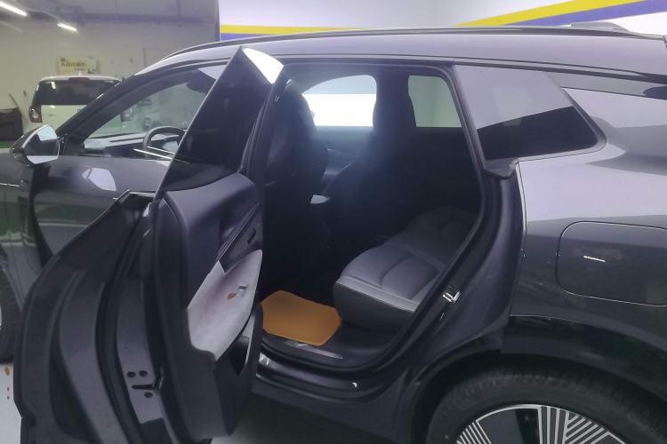 Used Lynk & Co 08 EM-P 2023 220km All-Wheel-Drive Performance Halo Left Rear Seat