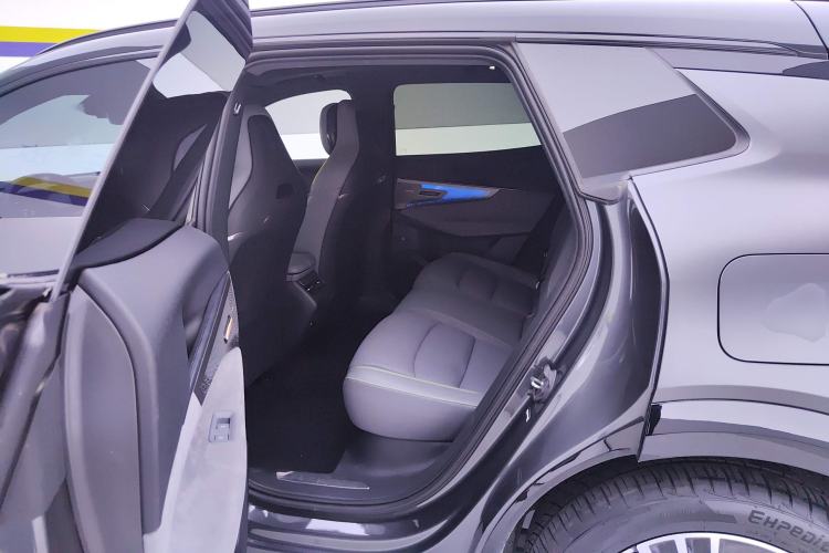 Used Lynk & Co 08 EM-P 2023 220km All-Wheel-Drive Performance Halo Left Rear Seat