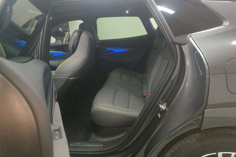 Used Lynk & Co 08 EM-P 2023 120km Long-Range Halo Left Rear Seat