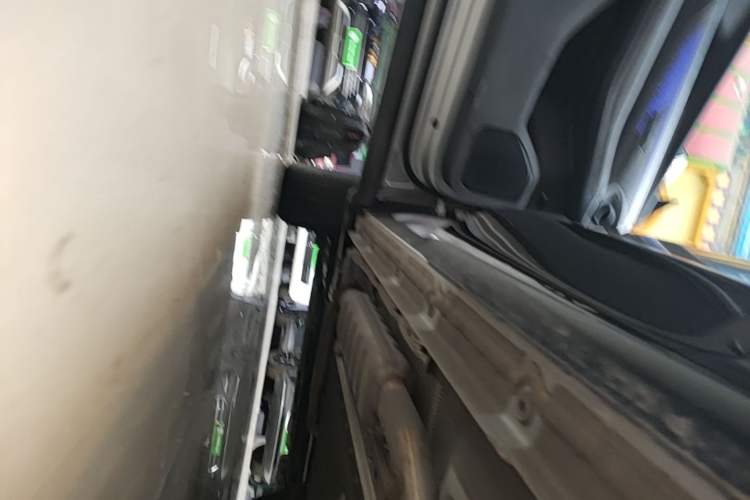 Used Lynk & Co 08 EM-P 2023 120km Long-Range Pro Left Side Sill