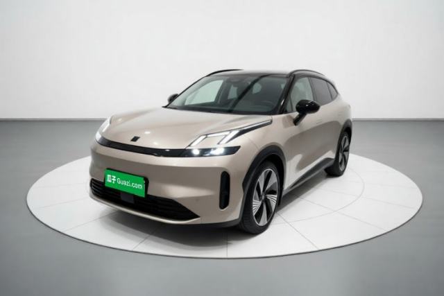 Used Lynk & Co 08 EM-P 2023 245km Ultra-Long Range Halo