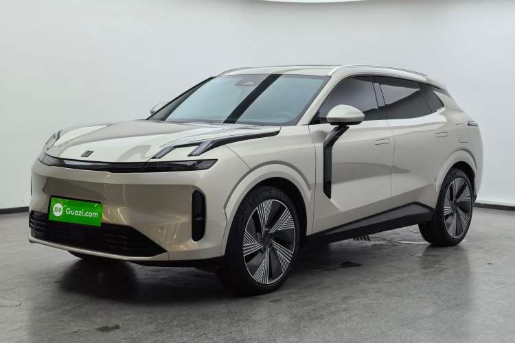 Lynk & Co 08 EM-P 2023 120km Long-Range Halo