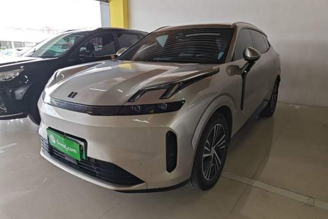 Used Lynk & Co 08 EM-P 2023 120km Long-Range Halo