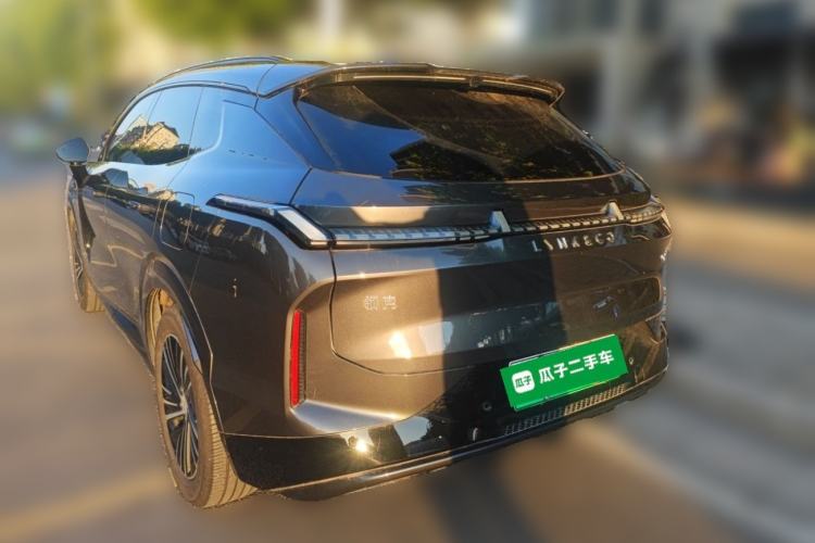 Used Lynk & Co 08 EM-P 2023 120km Long-Range Halo Rear Left 45 Deg