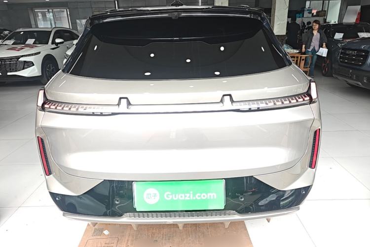 Used Lynk & Co 08 EM-P 2023 120km Long-Range Halo Rear