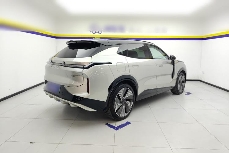 Used Lynk & Co 08 EM-P 2023 245km Ultra-Long Range Halo Rear Right 45 Deg