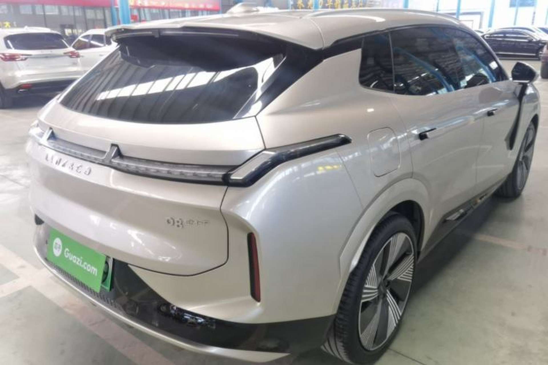 Used Lynk & Co 08 EM-P 2023 120km Long-Range Halo Rear Right 45 Deg