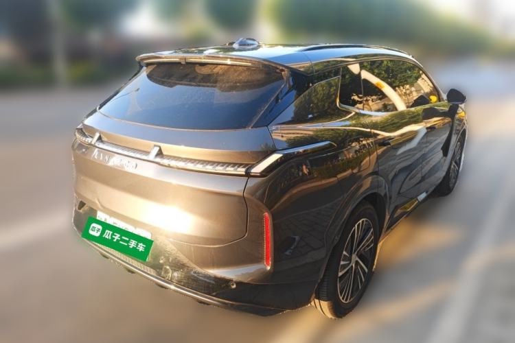 Used Lynk & Co 08 EM-P 2023 120km Long-Range Halo Rear Right 45 Deg
