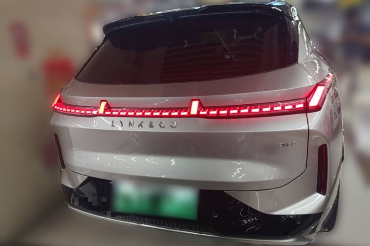 Used Lynk & Co 08 EM-P 2023 220km All-Wheel-Drive Performance Halo Rear